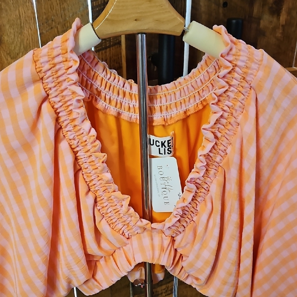 292 BUCKETLIST Peach Striped Ruffle-Trim Cropped Top - Picture 3 of 7